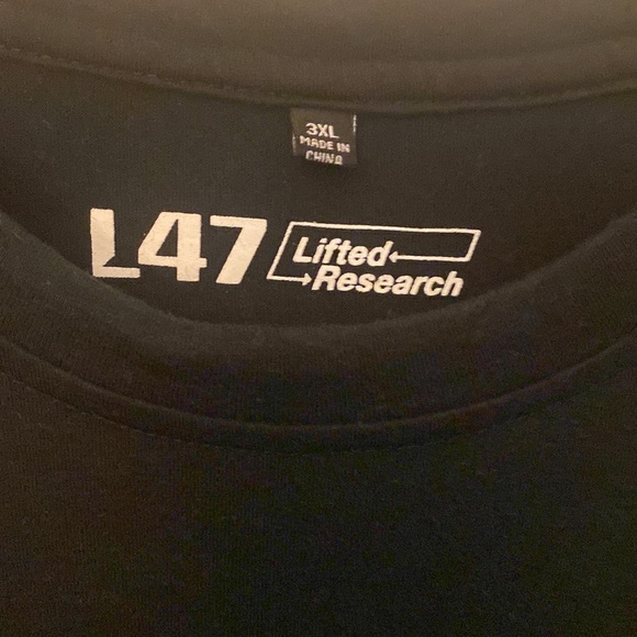 LRG shirt gently used great condition - Picture 2 of 6